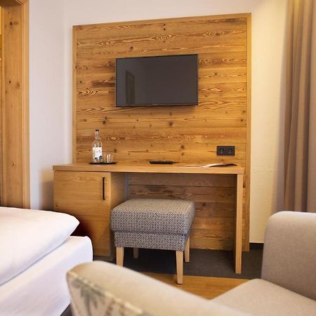 אוברסטדורף Hotel Menning ***S מראה חיצוני תמונה