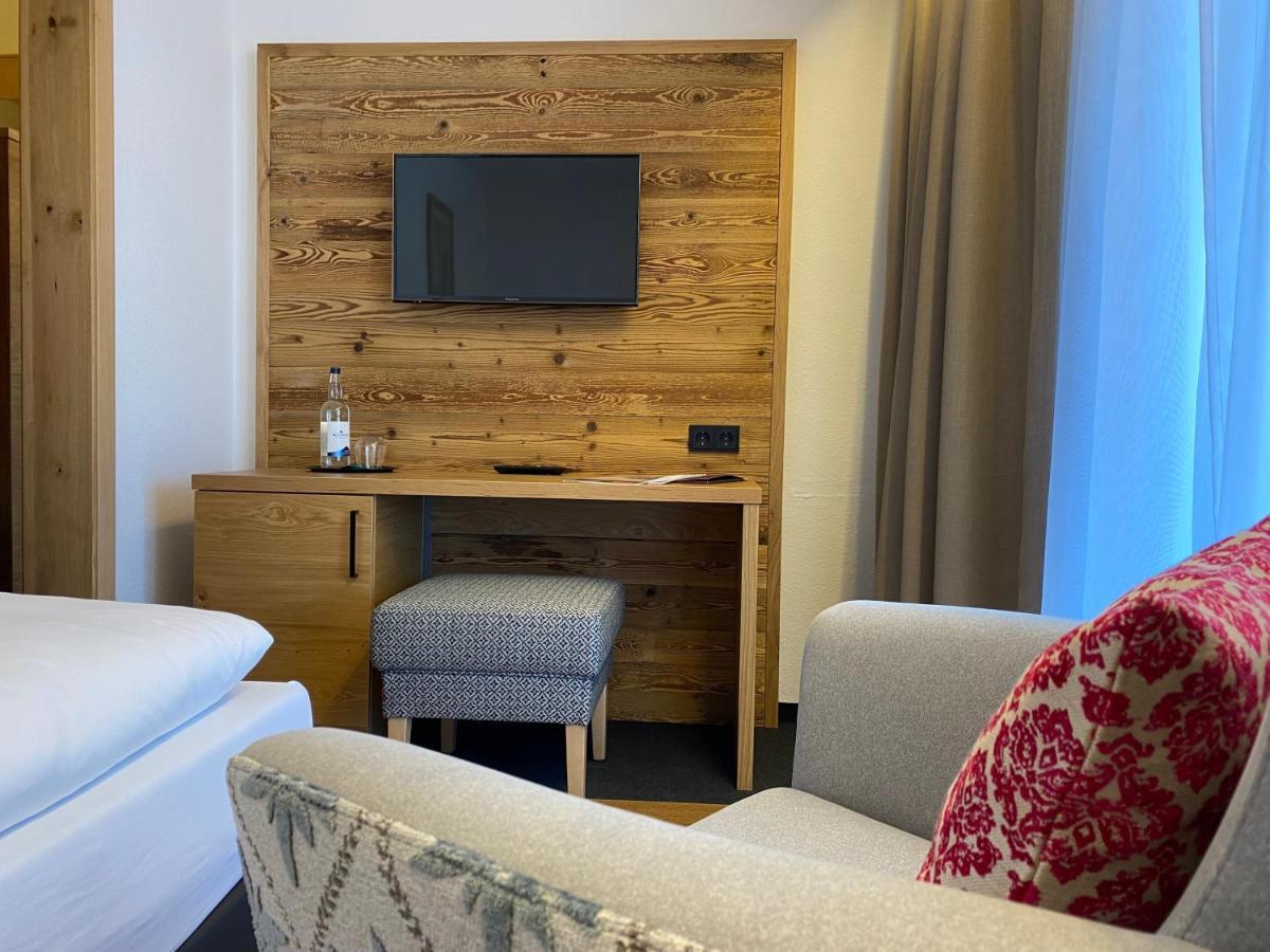אוברסטדורף Hotel Menning ***S מראה חיצוני תמונה